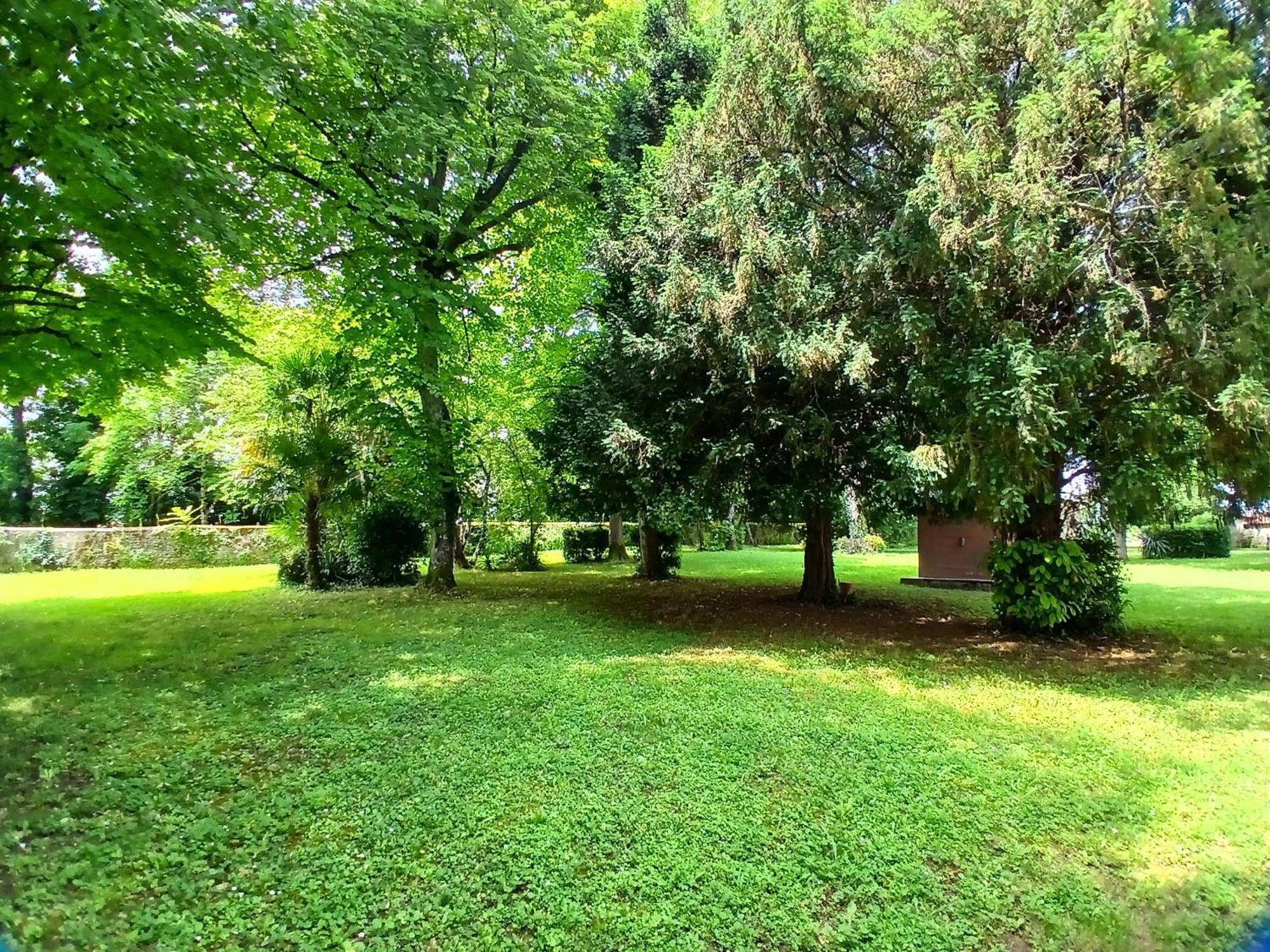 Villa Langlade Estate Montboyer Esterno foto